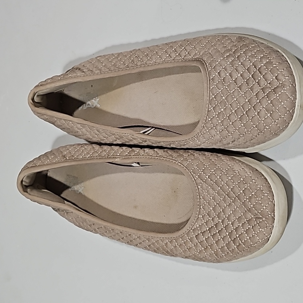 Skechers Women's Tan Quilted Ballet Slip On Go Step Lite Size 11